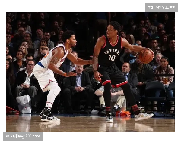 齐麟场均出手9.5次三分 年轻球员在三分风暴中确立核心地位